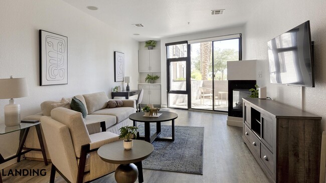 Building Photo - 1001 E Playa Del Norte Dr