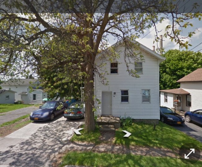 Building Photo - 12 Dorcas St