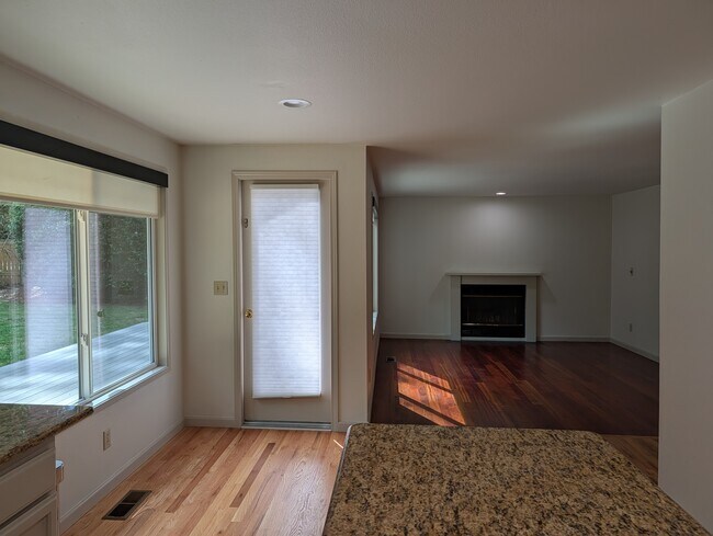 Building Photo - 2622 235th Ct NE