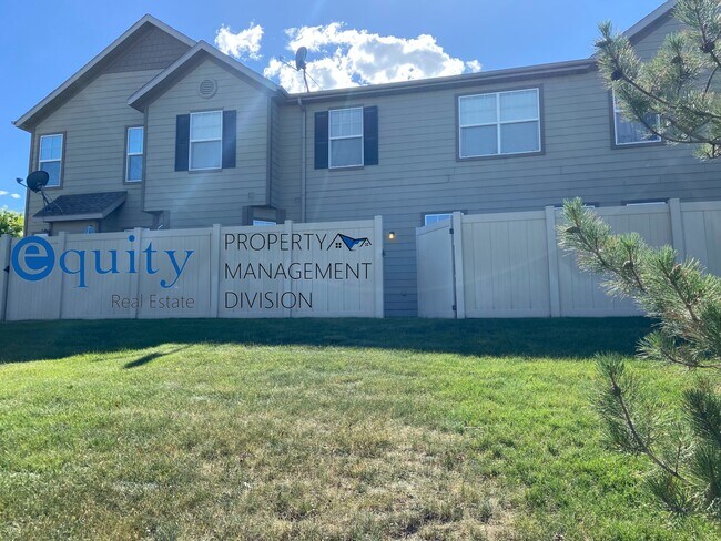 Photo - 13513 Mimosa Cir House