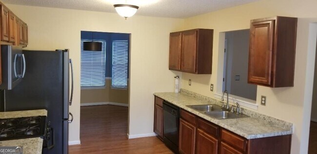 Foto del edificio - 3666 Sugar Maple St