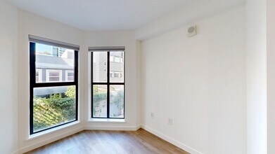 Building Photo - 1532 Howard St