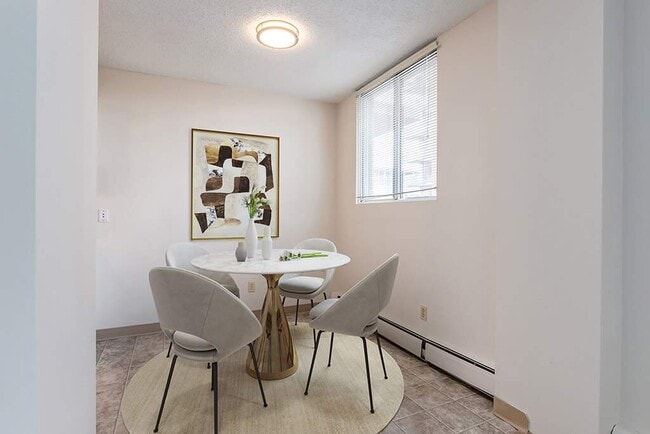 Building Photo - Westside Apartments