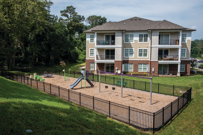 Building Photo - 5th Street Place