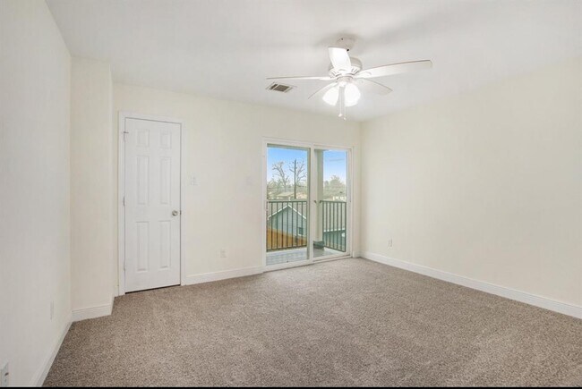 Building Photo - 5007 Mallow St