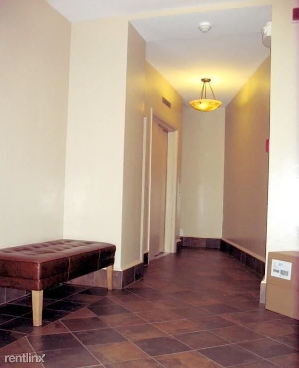 Building Photo - 371 Commonwealth Avenue