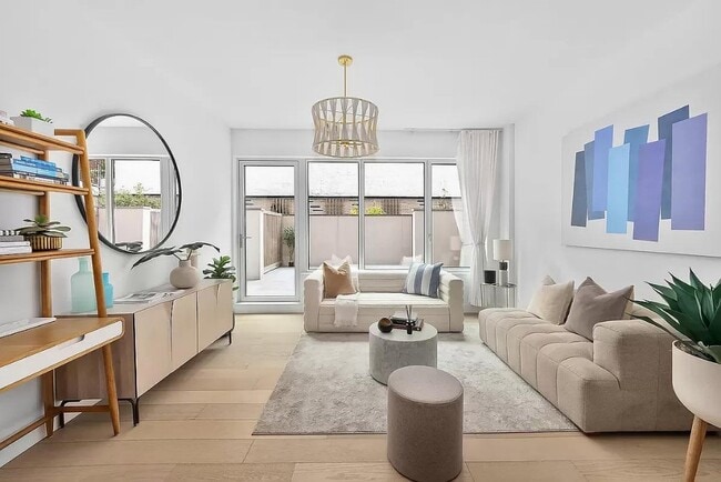 Building Photo - 208 Delancey St