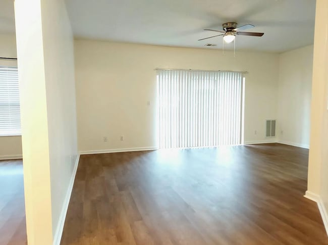 Building Photo - 111 Wexford Dr