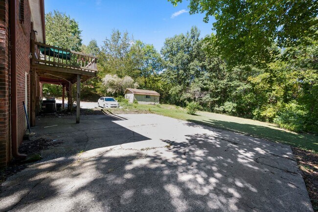 Foto del edificio - 2 Bed/1 Bath Great Hermitage Location – Spacious Home with Easy Nashville Commute