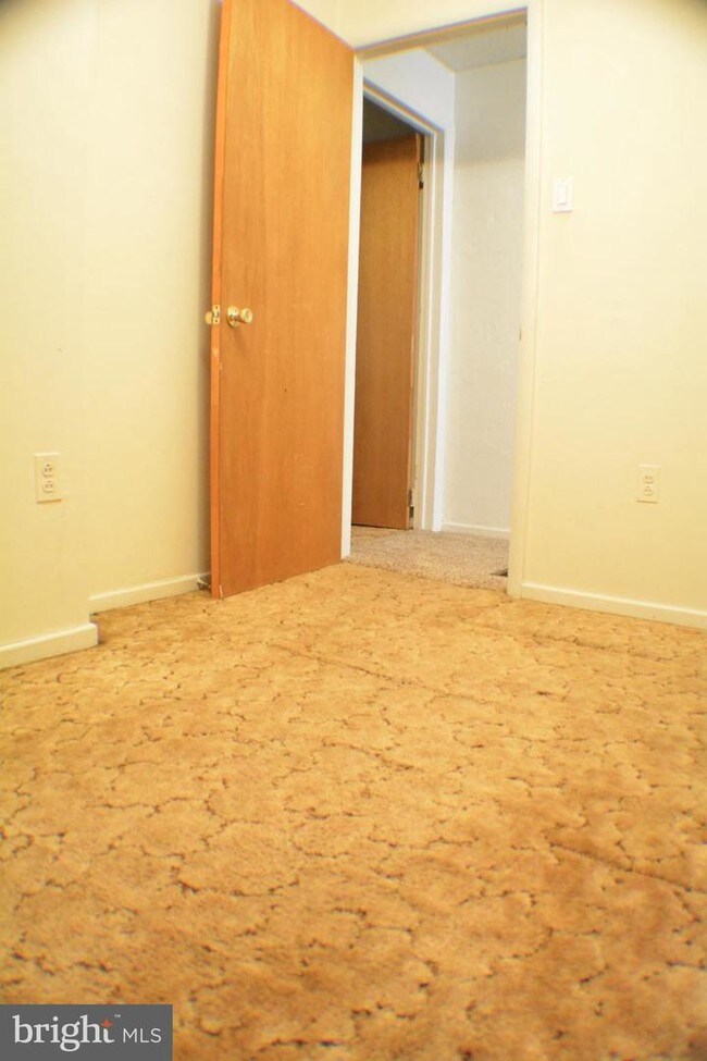 Building Photo - 4147 Lauriston St
