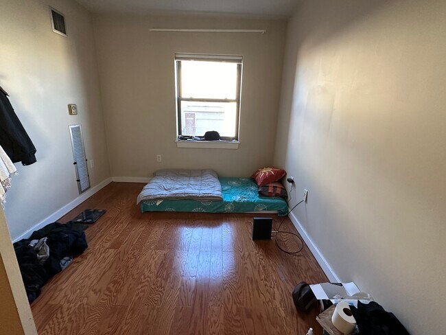 Foto del edificio - 623 Commonwealth Ave