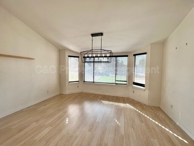 Foto del edificio - 1125 Burlingame Ave