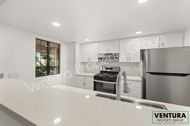 Foto del edificio - Charming 2-Bedroom 1-Bath, Newly Renovated Apartment in Downtown Ventura