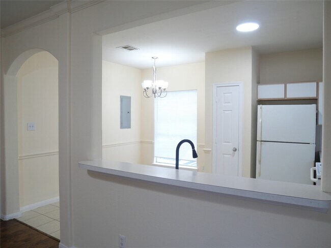 Foto del edificio - 6289 Wilcrest Dr