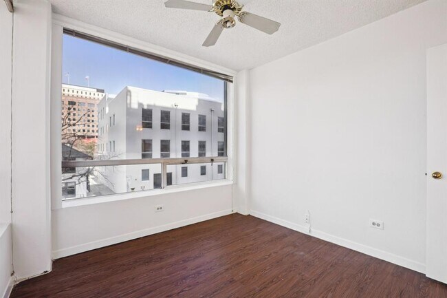 Foto del edificio - 1212 Guadalupe St