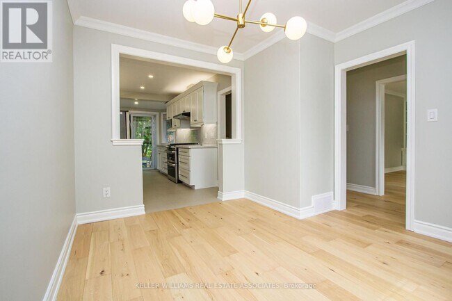 Building Photo - 1375 Applewood Rd