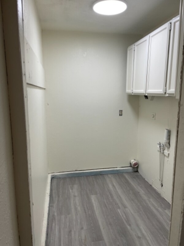 Building Photo - 474 Royal Ann Way