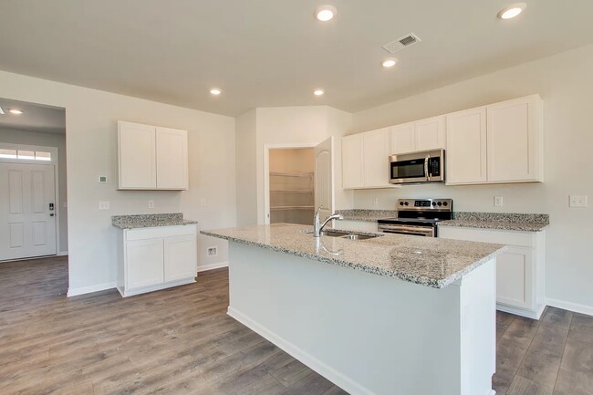 Building Photo - 410 Lauren Ln