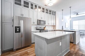 Building Photo - 1508 Blodgett St