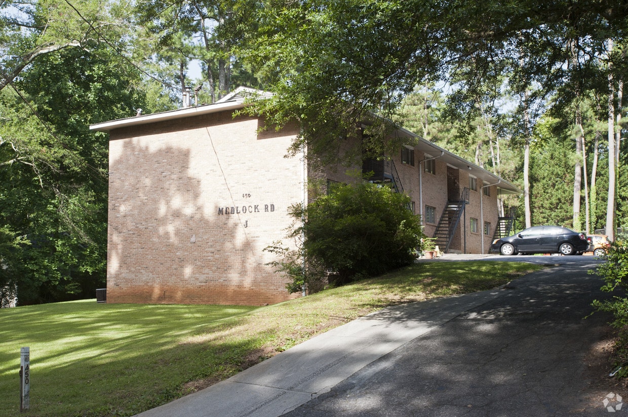 Primary Photo - 450 Medlock Rd
