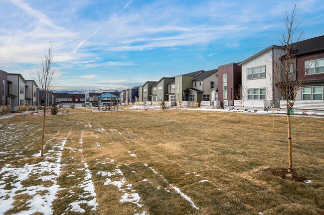 Foto del edificio - 1643 Rose Quartz Hts