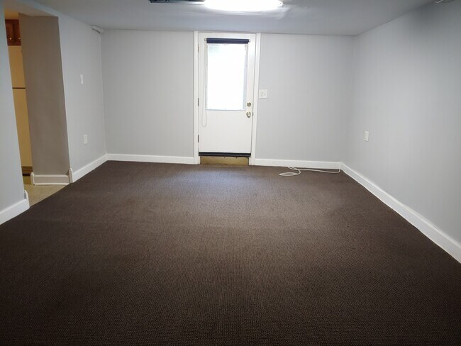 Foto del edificio - 1422 Oakwood Ave