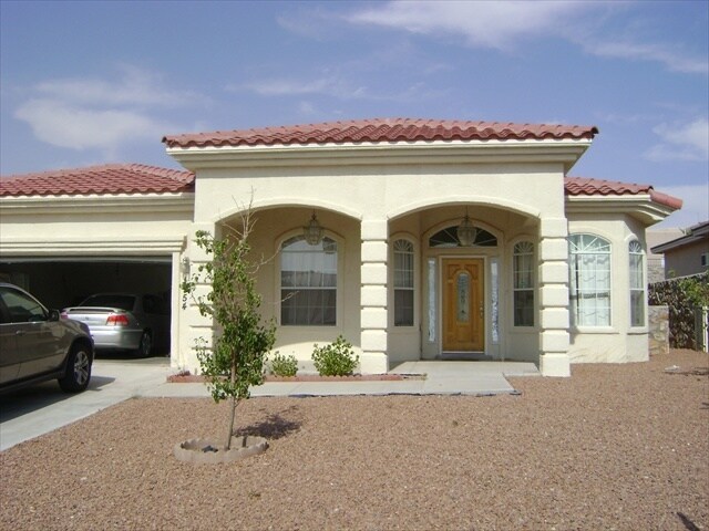 Building Photo - Beautiful Custom Home in Sonoma Ranch Area