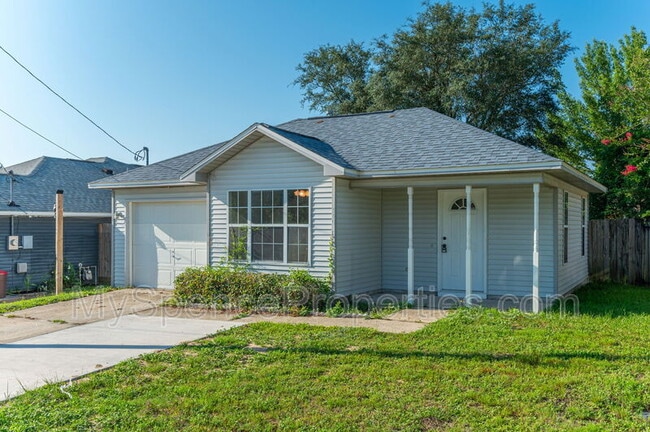 Building Photo - 440 Apple Dr