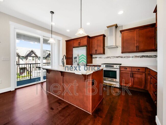 Foto del edificio - 1053 10th Ave NE