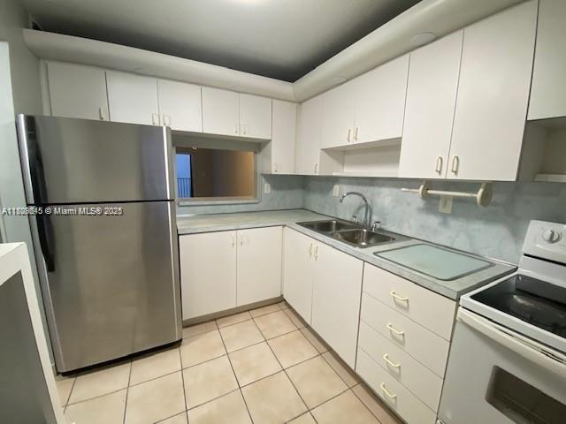 Foto del edificio - 1855 W 60th St