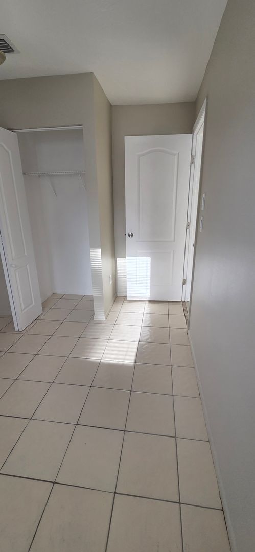 Foto del edificio - 2/1 Home in suberb location, pet friendly!