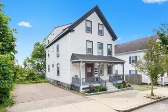 Building Photo - 17 Lothrop St