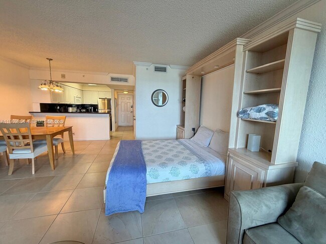 Foto del edificio - 2501 S Ocean Dr