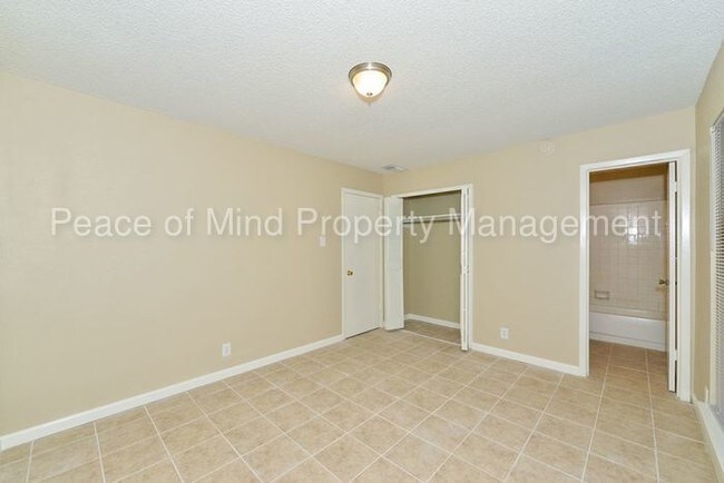 Building Photo - 4726 Casa Verde St