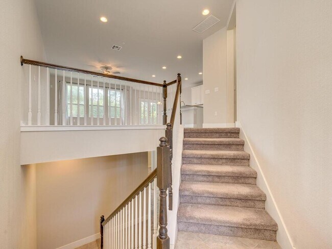 Foto del edificio - 305 Bridgeford Dr