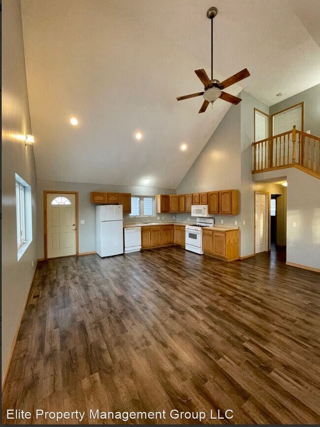 Building Photo - 7 br, 3 bath House - 4715 Fremont Ave N