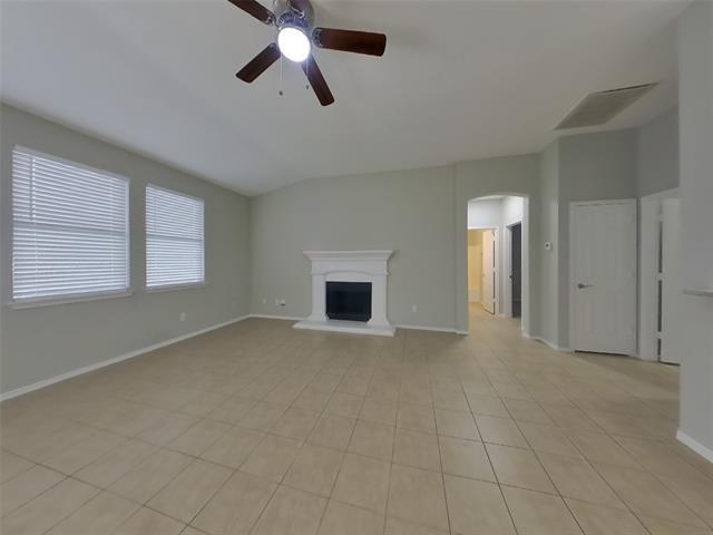 Building Photo - 3413 Fashion St