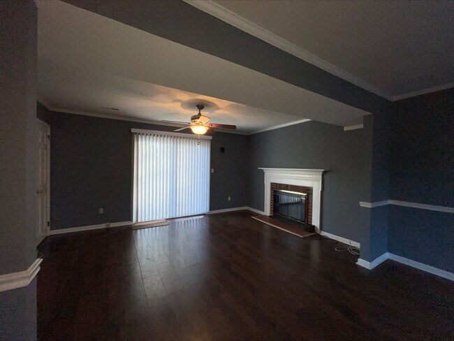 Foto del edificio - 5 Bedroom 2.5 Bath Rental in Newport News ...