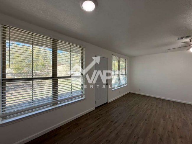 Building Photo - 5331 Beryl Cove