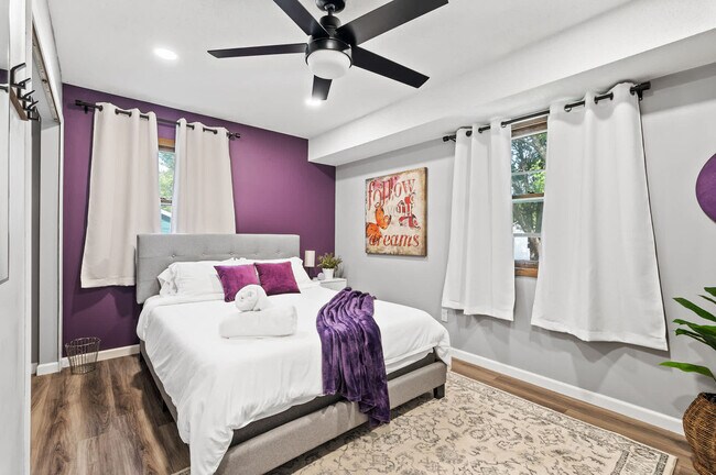 Foto del edificio - 9700 Cottonwood Ln N