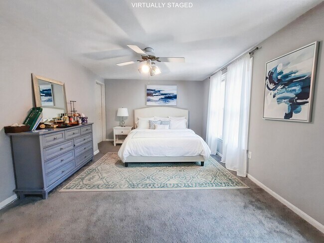 Foto del edificio - Spacious 3BR/2.5BA End-Unit TH in Windsor Mill + Move-In Special!