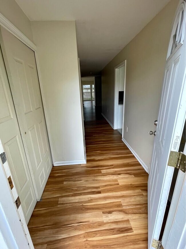 Foto del edificio - 4917 Artcrest Dr