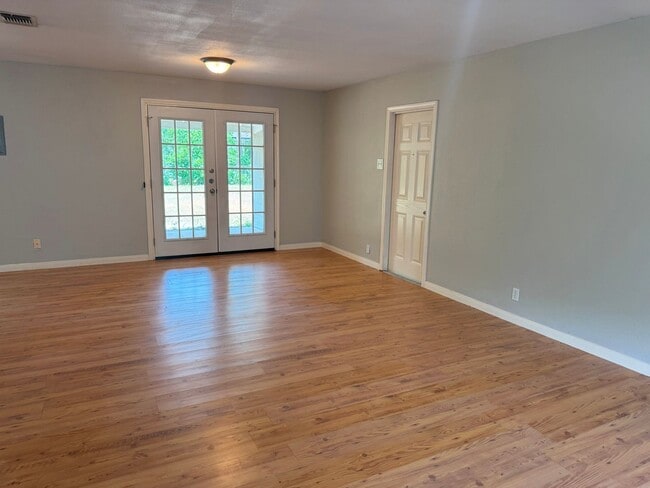 Building Photo - 5810 Timberrock Dr
