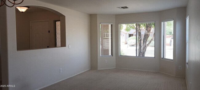 Building Photo - 2401 W Darrel Rd
