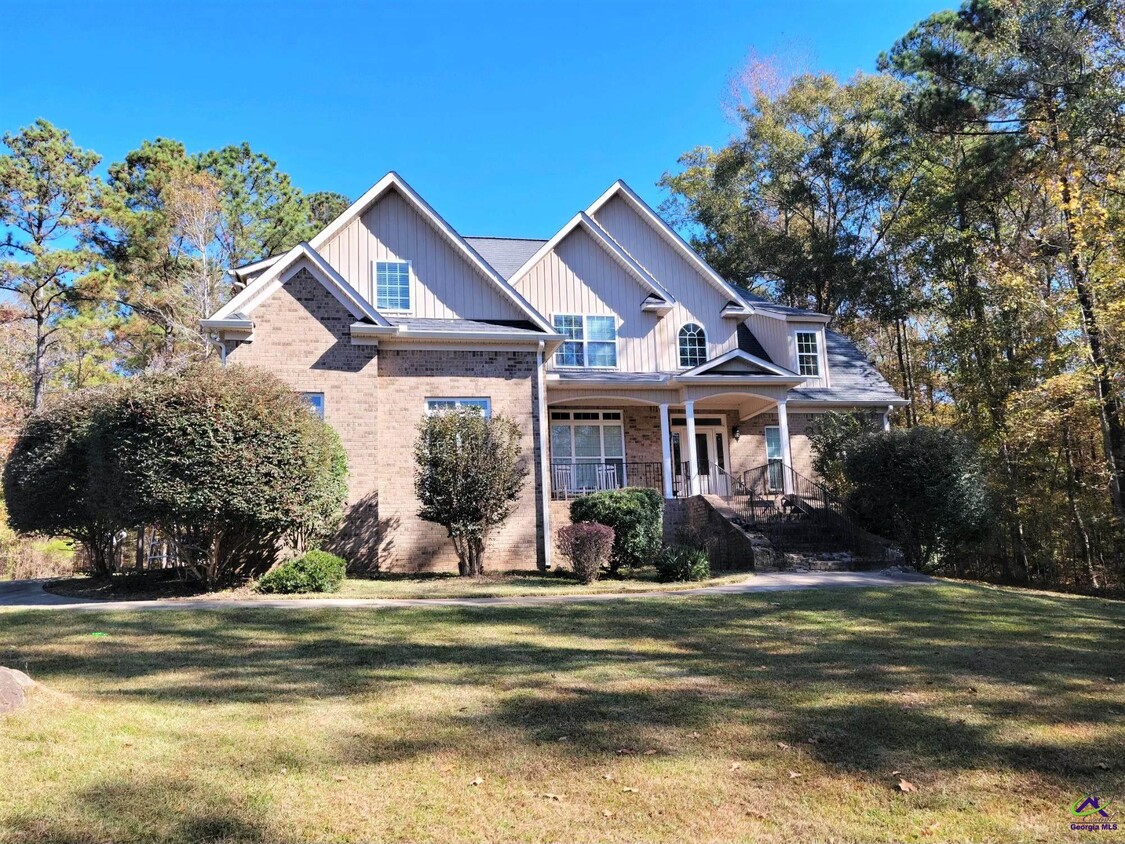 Foto principal - 555 Flat Shoals Rd