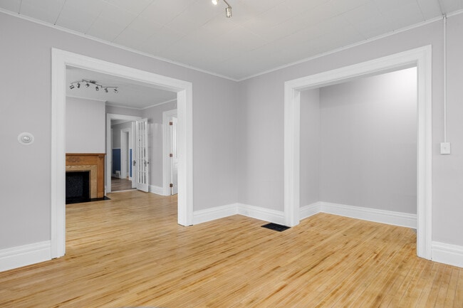 Foto del edificio - 707 Academy St