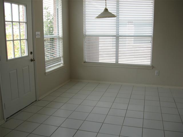 Building Photo - 3913 Rushden Ct