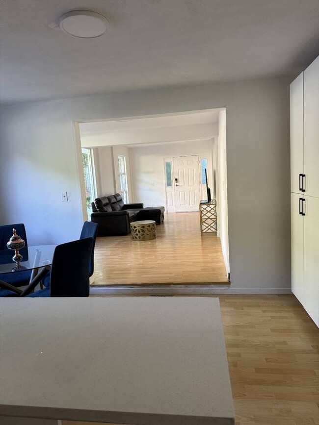 Building Photo - 23418 Tamarack Ln