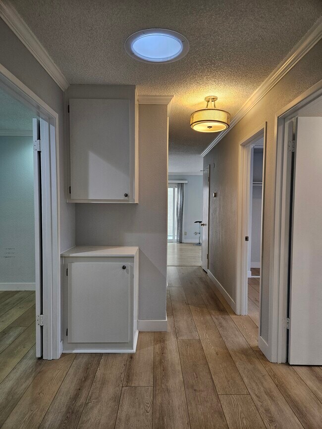 Foto del edificio - 6303 Rubicon Ave