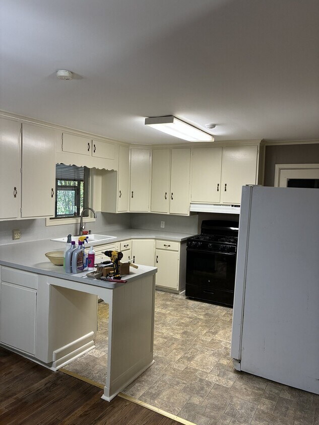 Foto del edificio - 1609 McCann Rd